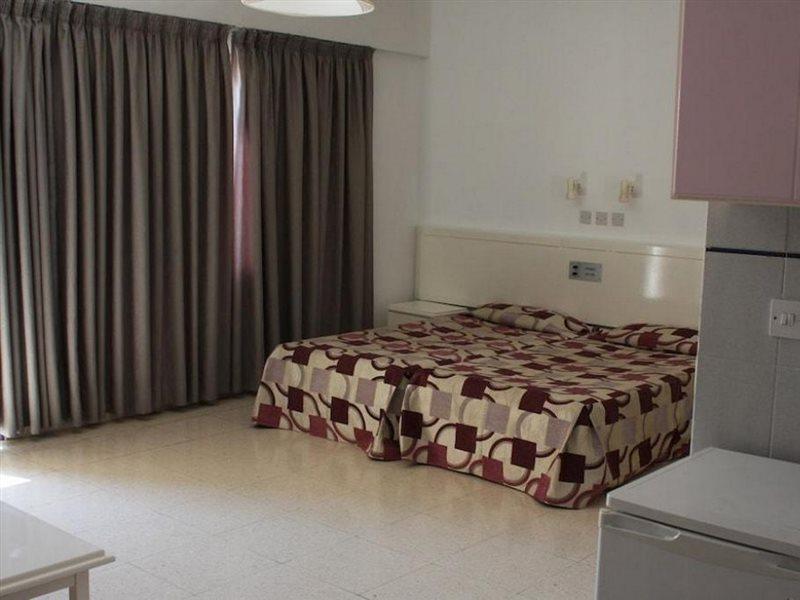 Astreas Beach Hotel Apartments Protaras Eksteriør billede