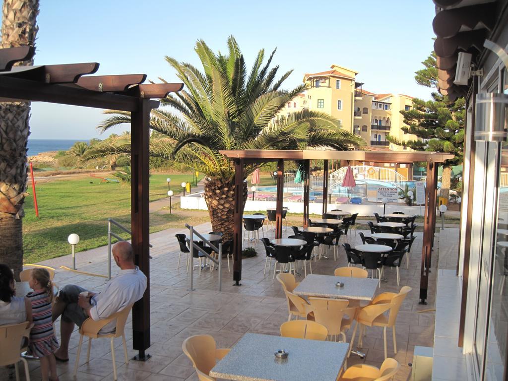 Astreas Beach Hotel Apartments Protaras Eksteriør billede